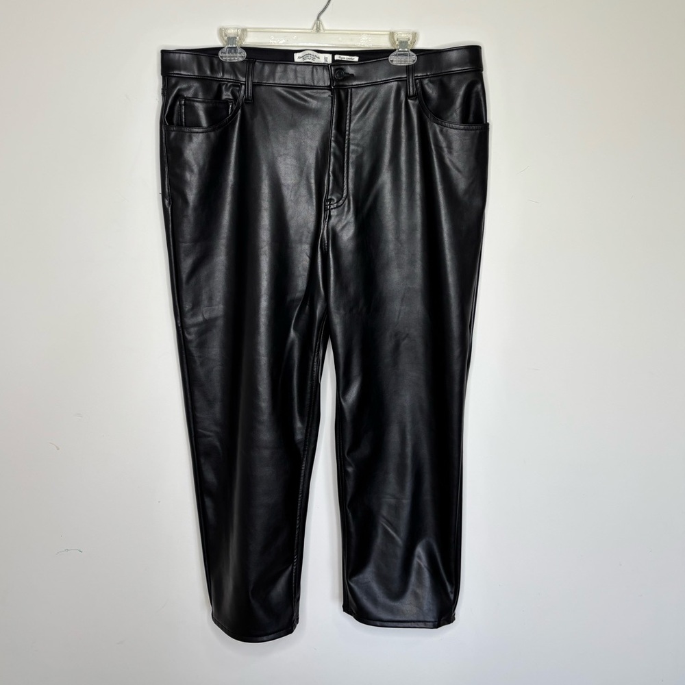BN9 Abercrombie & Fitch‎ Pants 34 /18 Straight Ultra High Rise Vegan Leather XL